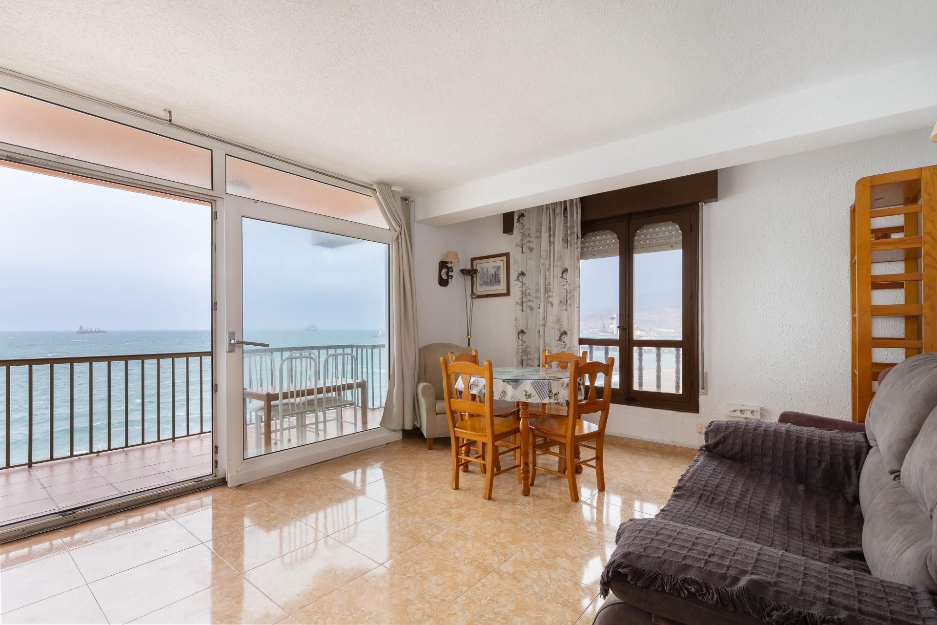 Habitación de Piso en venta en  Almería Capital con Terraza