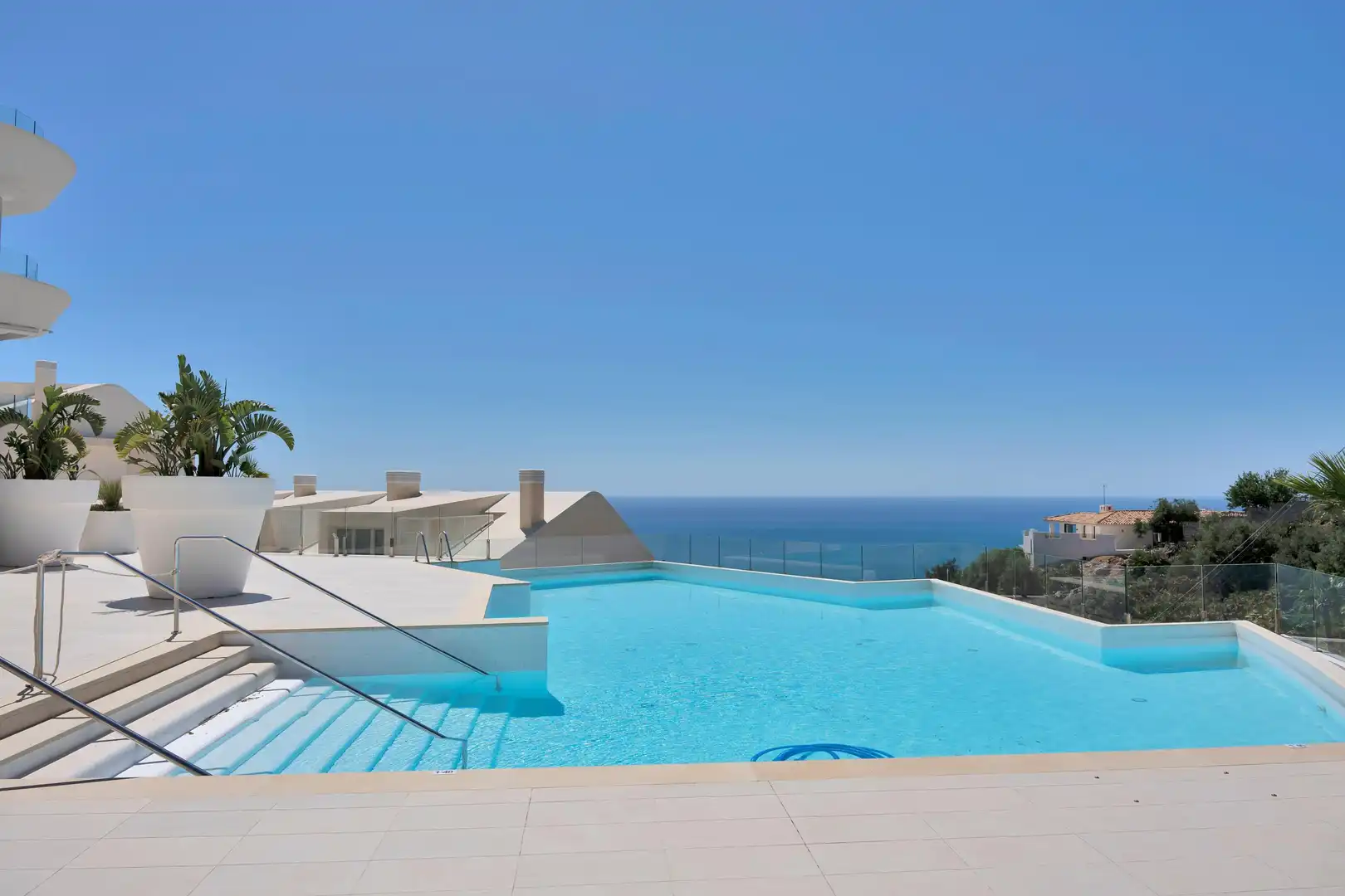 Piscina de Ático en venta en Benalmádena con Jardín privado, Alarma y Piscina comunitaria