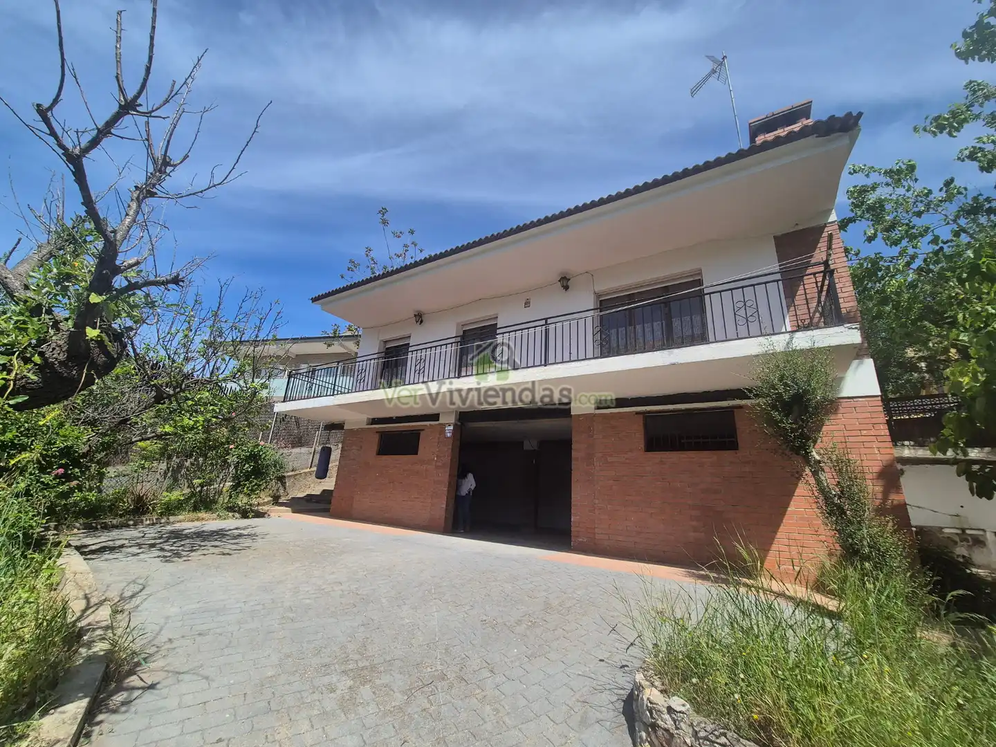 Vista exterior de Casa o chalet en venta en Vallirana con Jardín privado, Parquet y Terraza