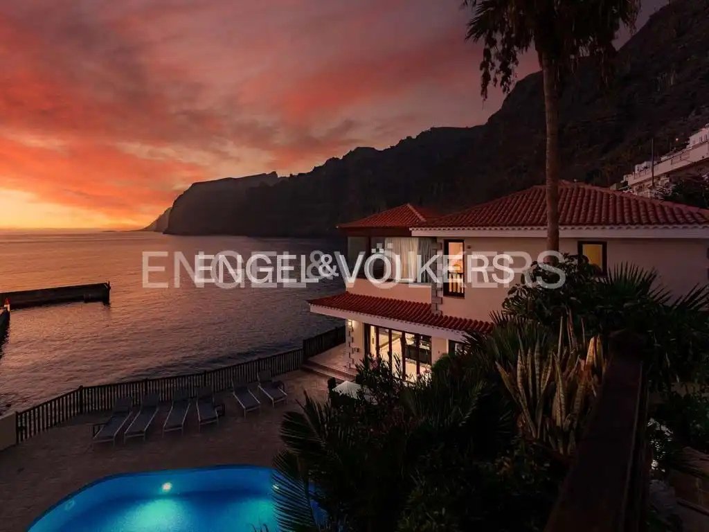 Houses for sale in Acantilados de Los Gigantes