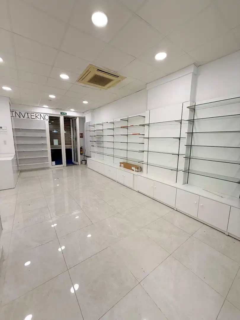 Local comercial en alquiler en Carretera de Cádiz, imagen 3