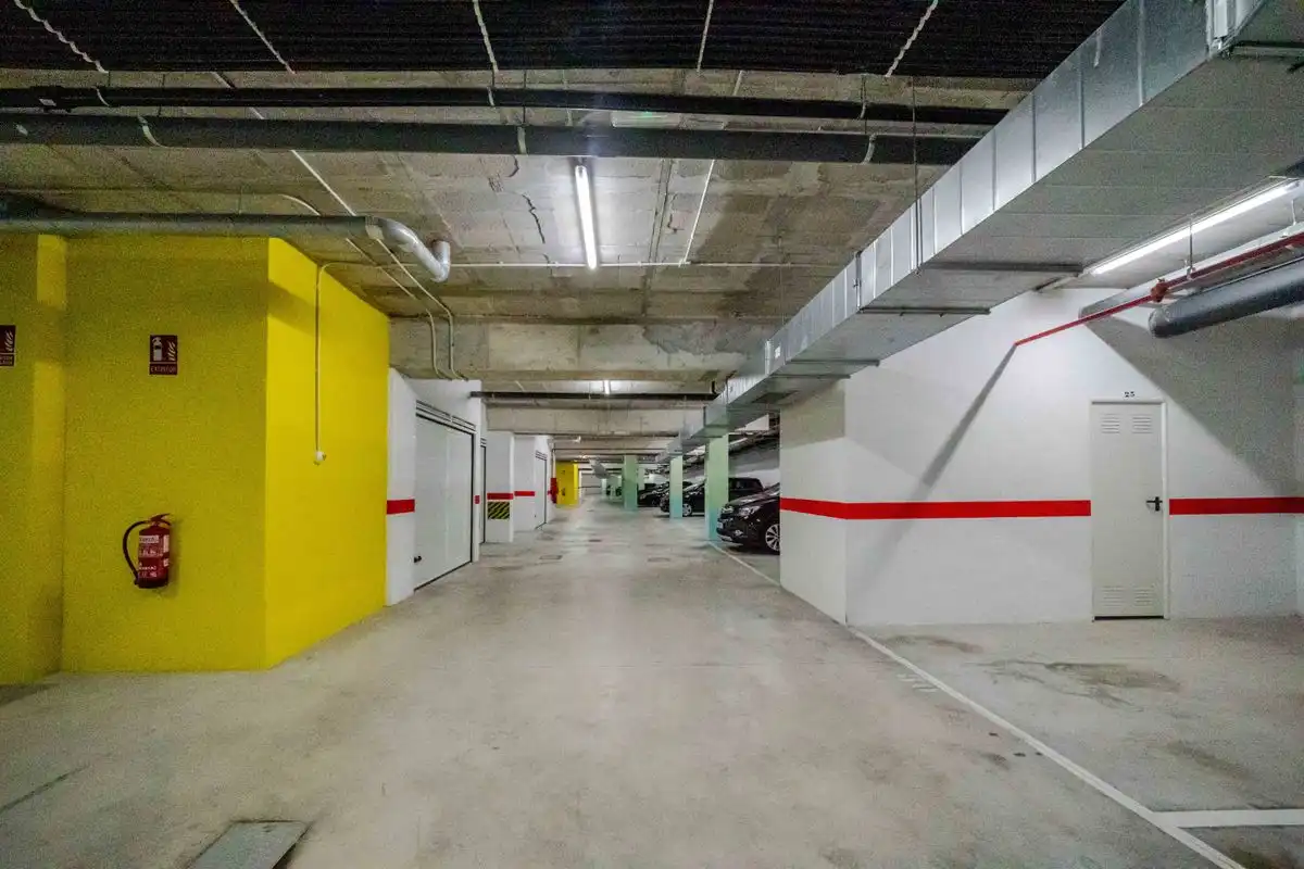 Aparcament de Dúplex en venda en Guardamar del Segura amb Aire condicionat, Calefacció i Jardí privat