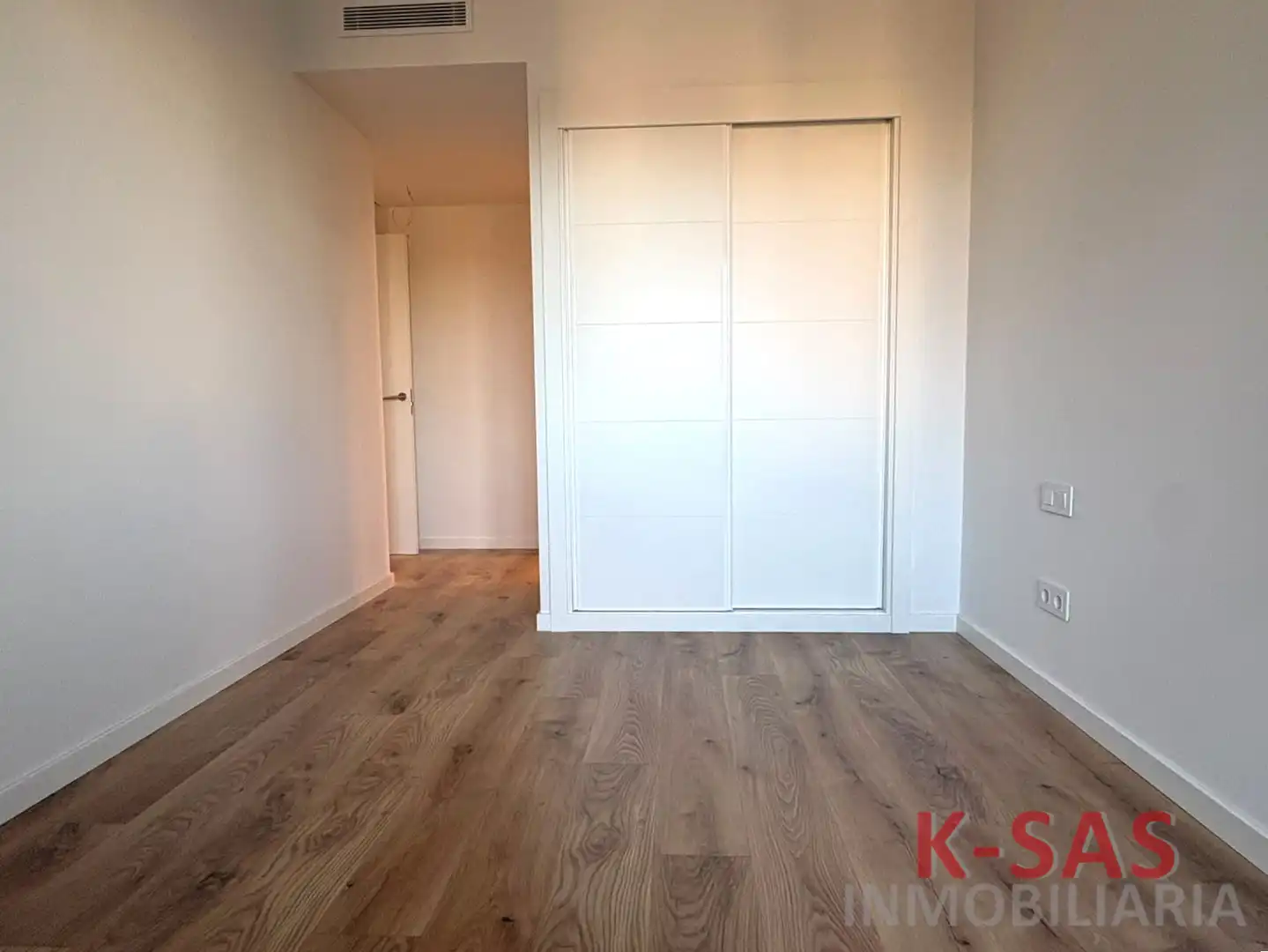 Bedroom of Flat for rent in Montesa