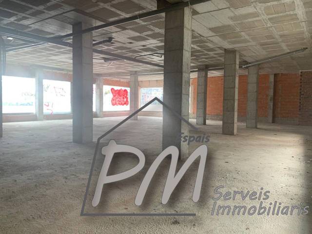 Local comercial en Alquiler en Calle Alfons Moré en Mas Masó - Hospital