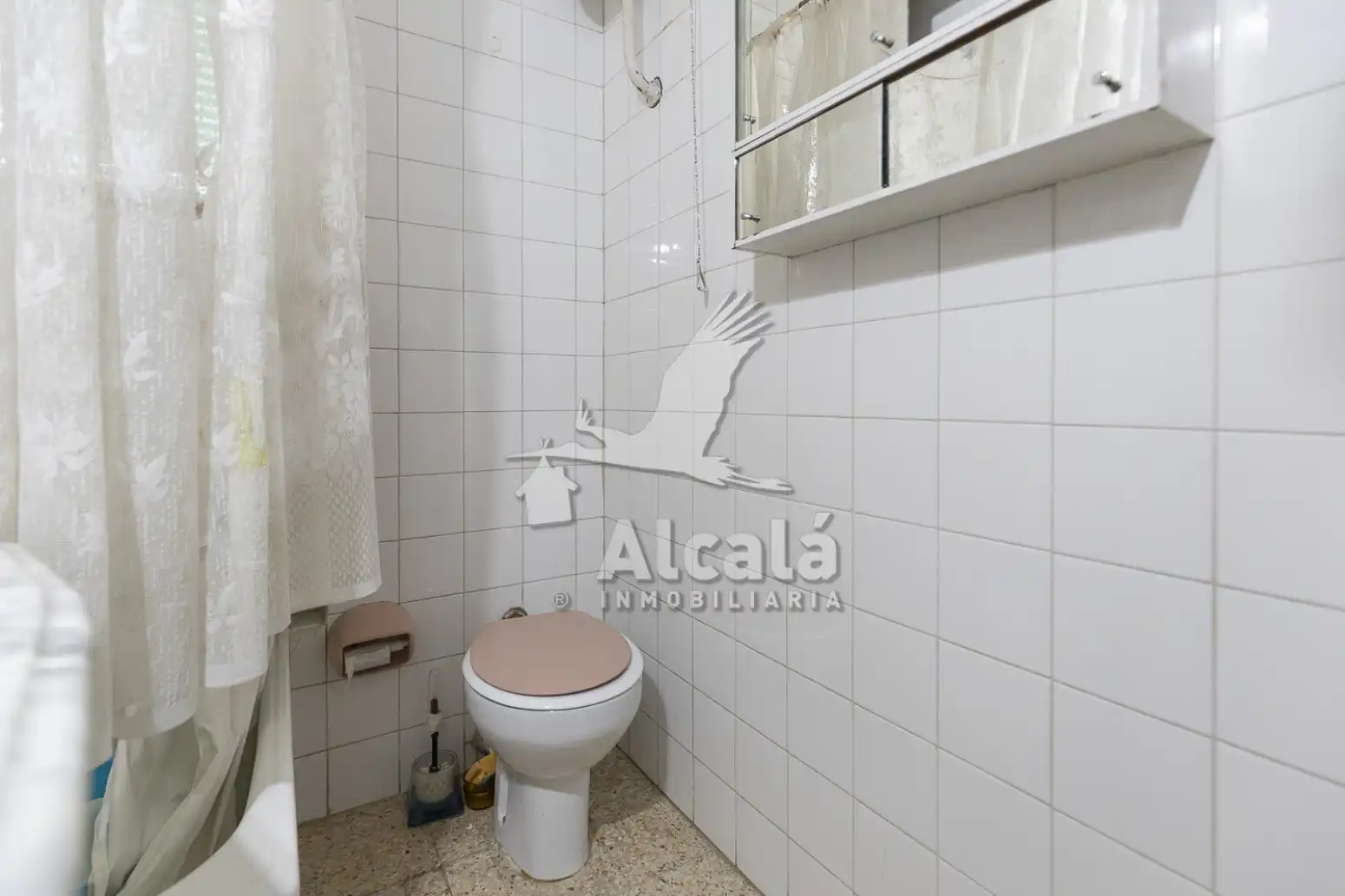 Baño de Piso en venta en Alcalá de Henares con Calefacción y Terraza