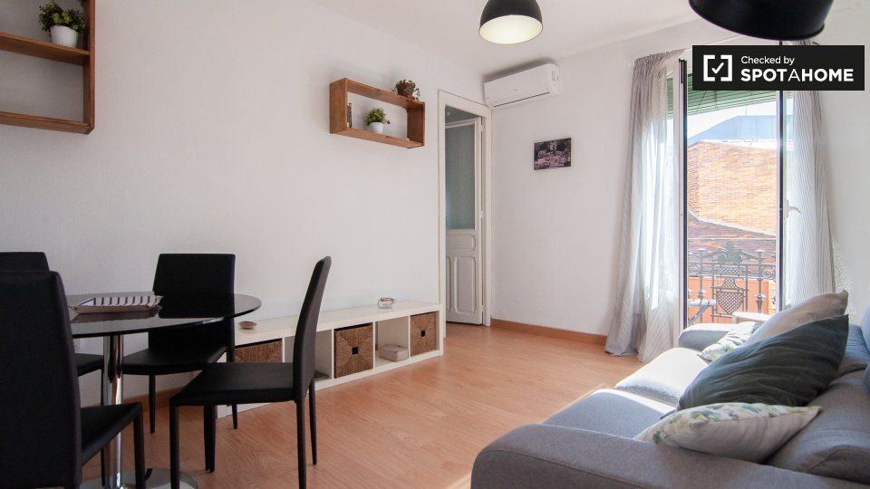 Bedroom of Flat to rent in  Madrid Capital  with Air Conditioner, Heating and Furnished