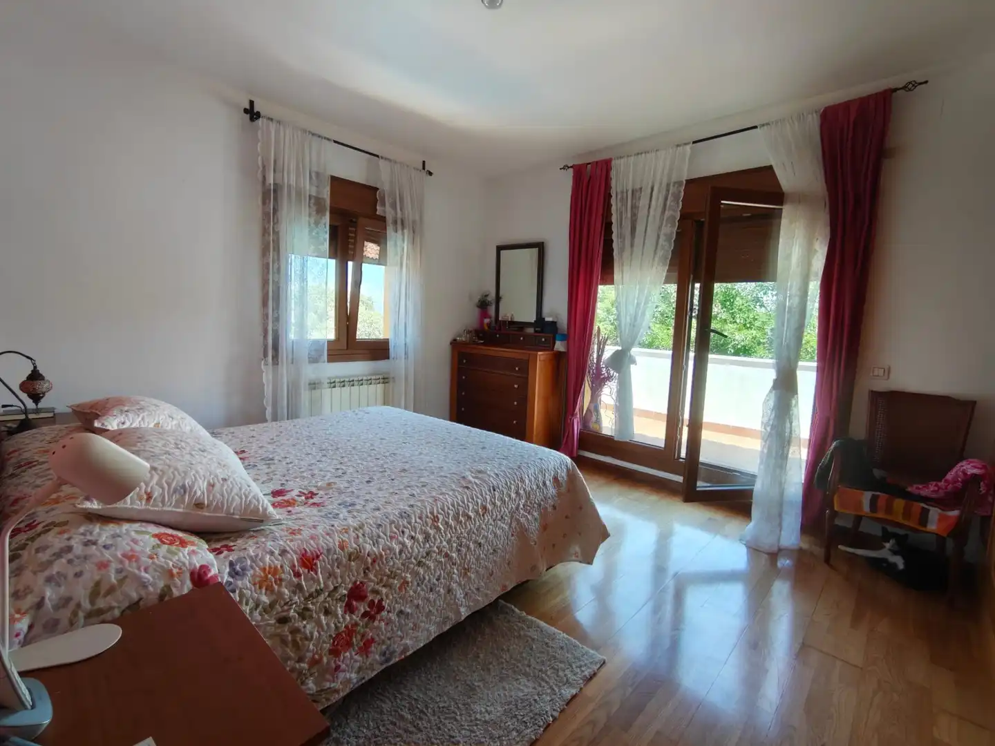 Habitación de Casa o chalet en venta en Sevilla la Nueva con Aire acondicionado, Calefacción y Jardín privado