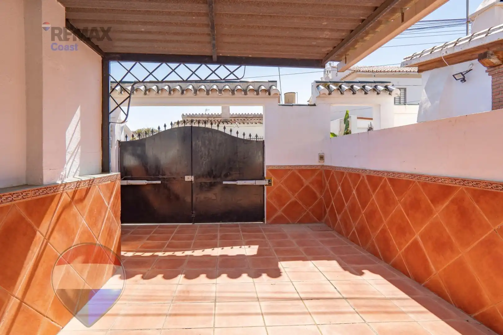 Terrassa de Casa o xalet en venda en Rincón de la Victoria amb Aire condicionat, Jardí privat i Piscina