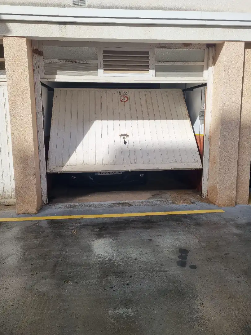 Einzelparkplatz mit Aufzug zum Verkauf in Passeig de Jaume I 15, imagen 2