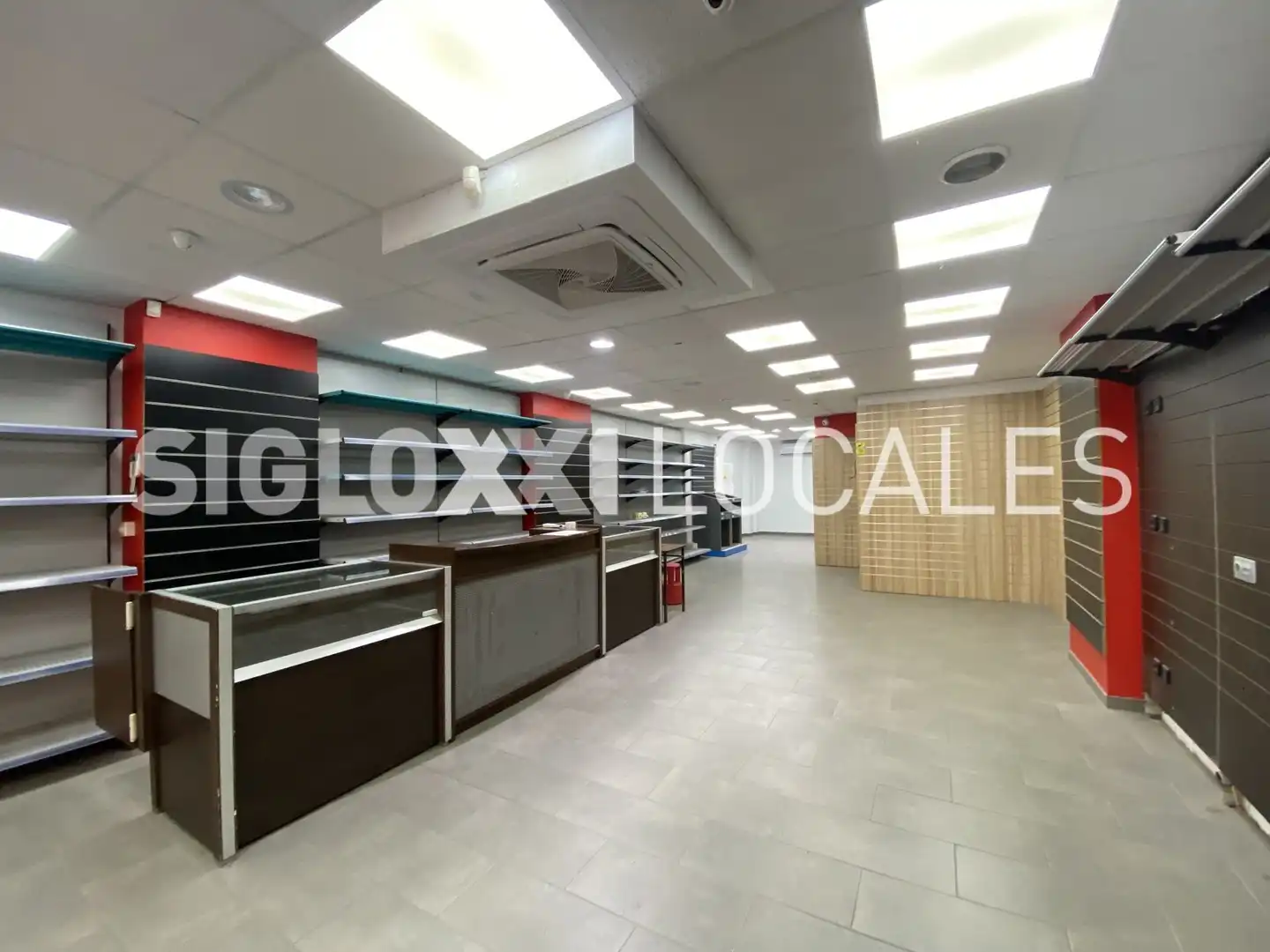 Local de lloguer en L'Hospitalet de Llobregat