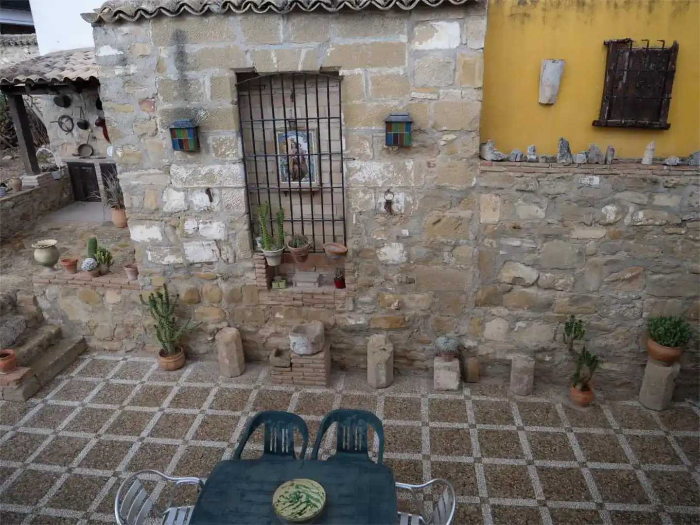 Terrasse von Wohnung zur Miete in Baeza mit Privatgarten, Abstellraum und Möbliert