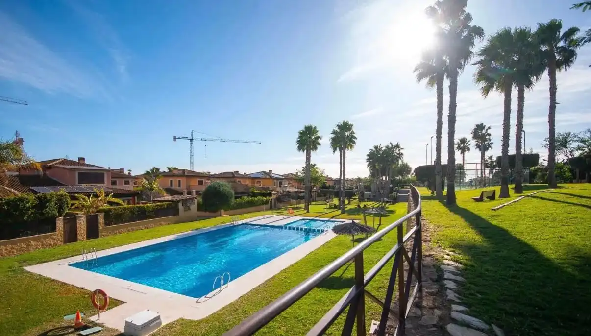 Casa bifamiliare con piscina in vendita a Carrer de Centaure, imagen 34