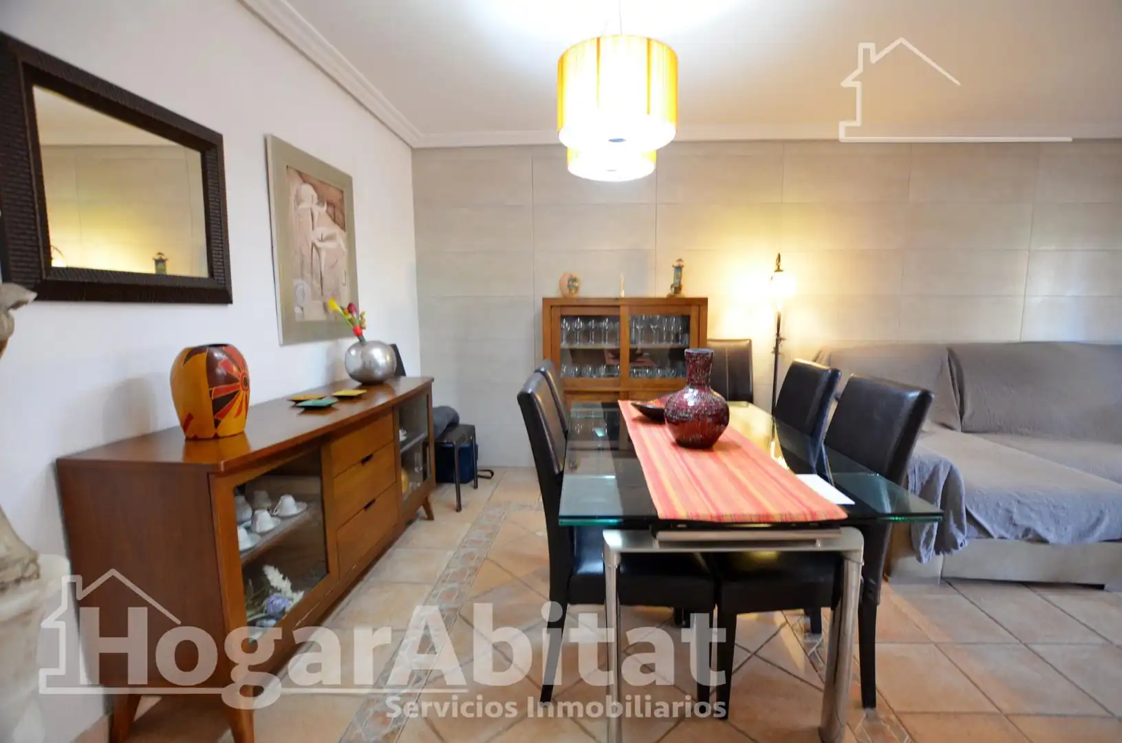 Sala d'estar de Casa adosada en venda en Alicante / Alacant amb Aire condicionat, Calefacció i Jardí privat
