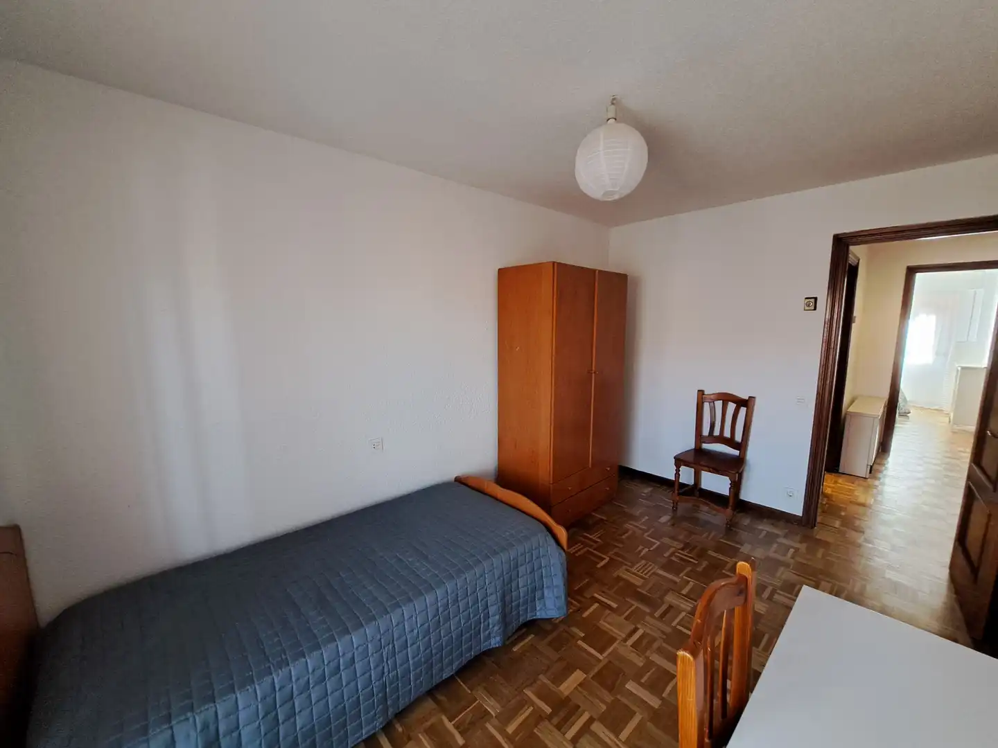 Habitación de Piso de alquiler en León Capital  con Parquet, Amueblado y Horno