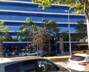 Vista exterior de Oficina en venda en Badalona