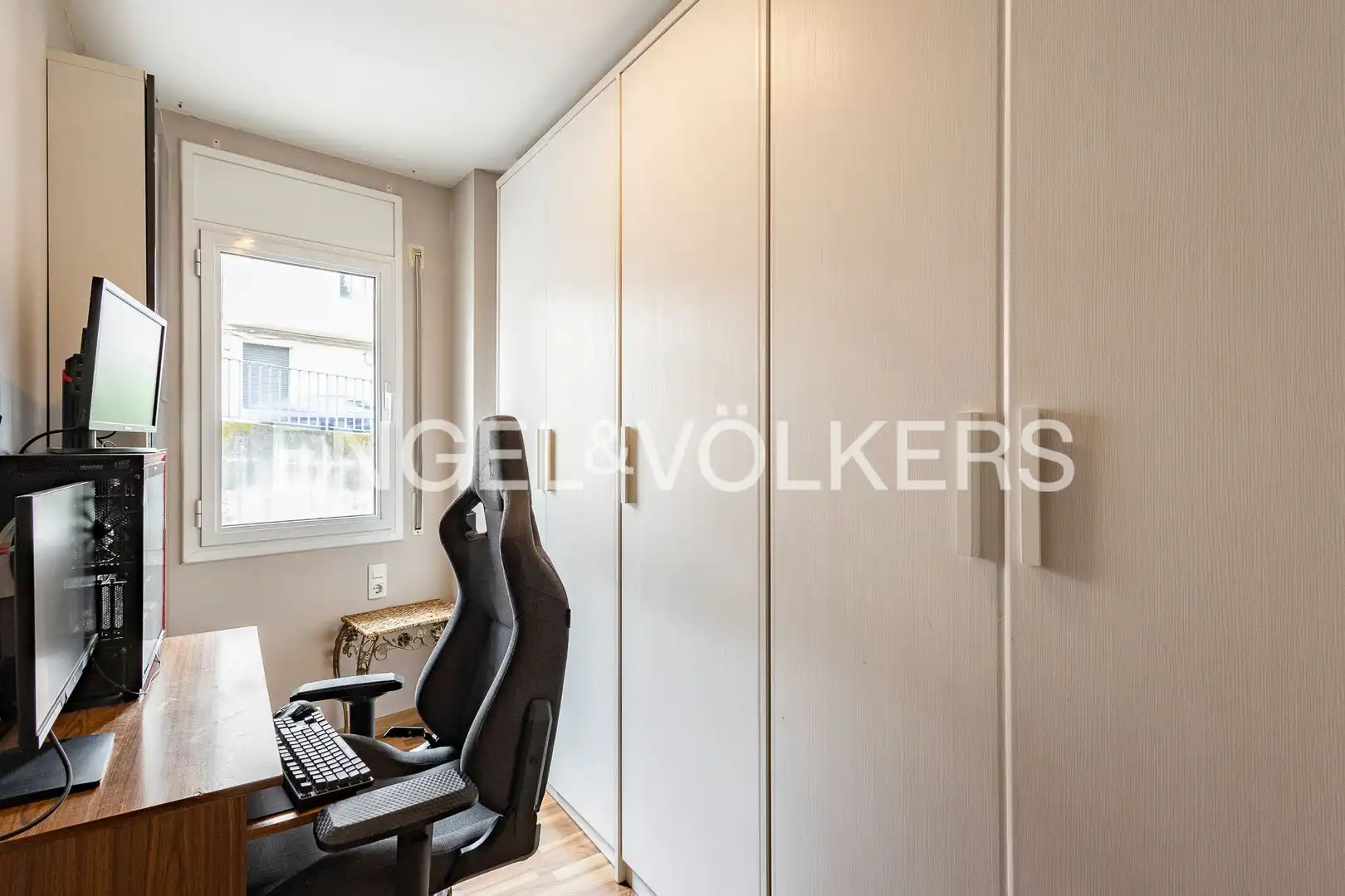Habitación de Piso en venta en Terrassa con Aire acondicionado, Calefacción y Parquet