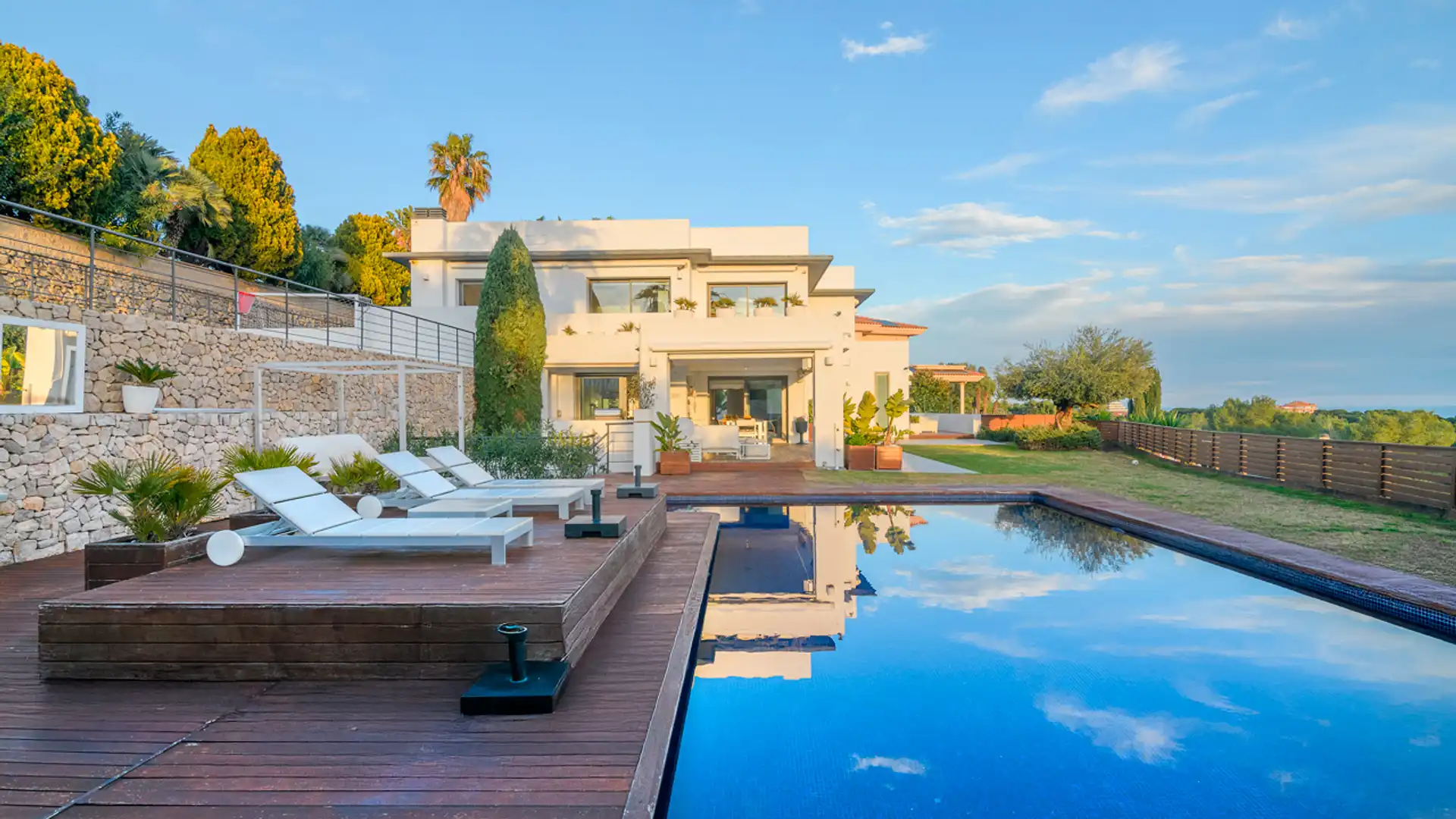 Jardín de Casa o chalet en venta en Sitges con Aire acondicionado, Calefacción y Jardín privado