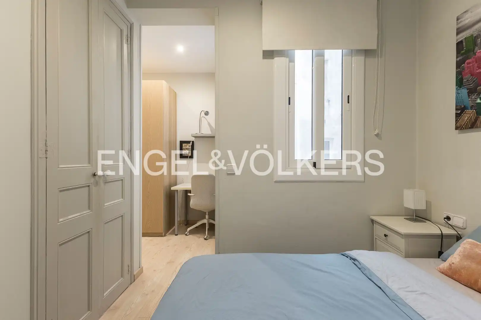Bedroom of Flat for rent in Barcelona  with Air Conditioner, Heating and Parquet flooring