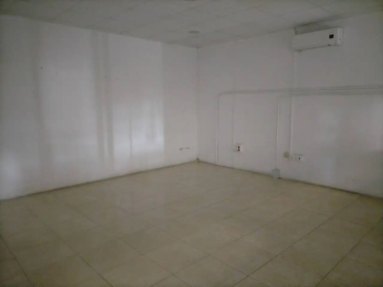 Nave industrial de alquiler en Sollana