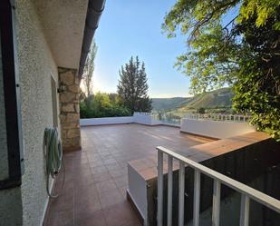 Terrassa de Casa o xalet en venda en Valverde de Alcalá amb Calefacció, Jardí privat i Terrassa