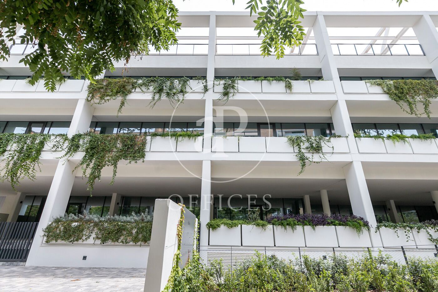 Exterior view of Office to rent in  Barcelona Capital  with Air Conditioner and Heating