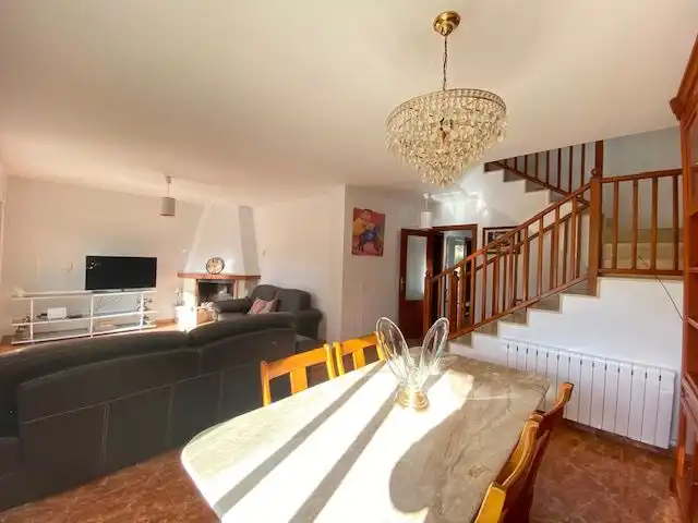 Sala de estar de Casa o chalet en venta en Vallirana con Calefacción, Jardín privado y Terraza