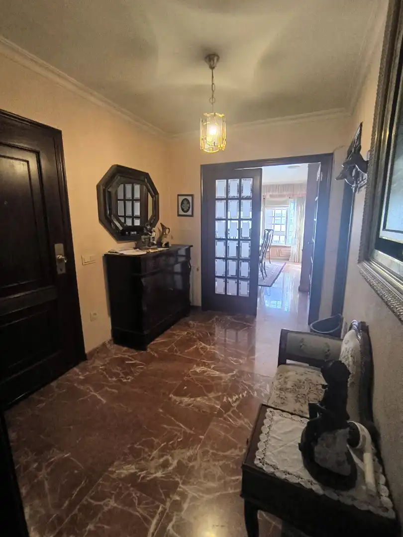 Piso en venta en Pontevedra Capital  con Calefacción, Parquet y Trastero