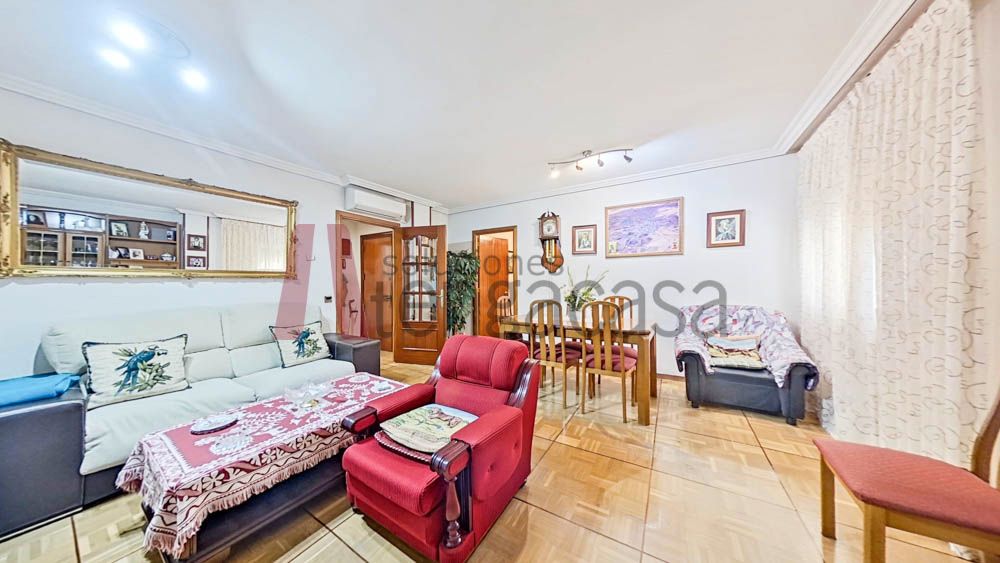 Living room of Flat for sale in  Madrid Capital  with Air Conditioner, Heating and Terrace