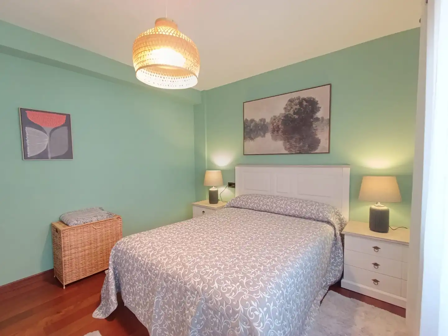 Habitación de Piso de alquiler en Oviedo  con Calefacción y Trastero