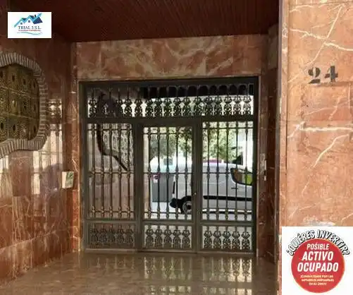 Flat with lift for sale in Calle del Obispo Rocamora