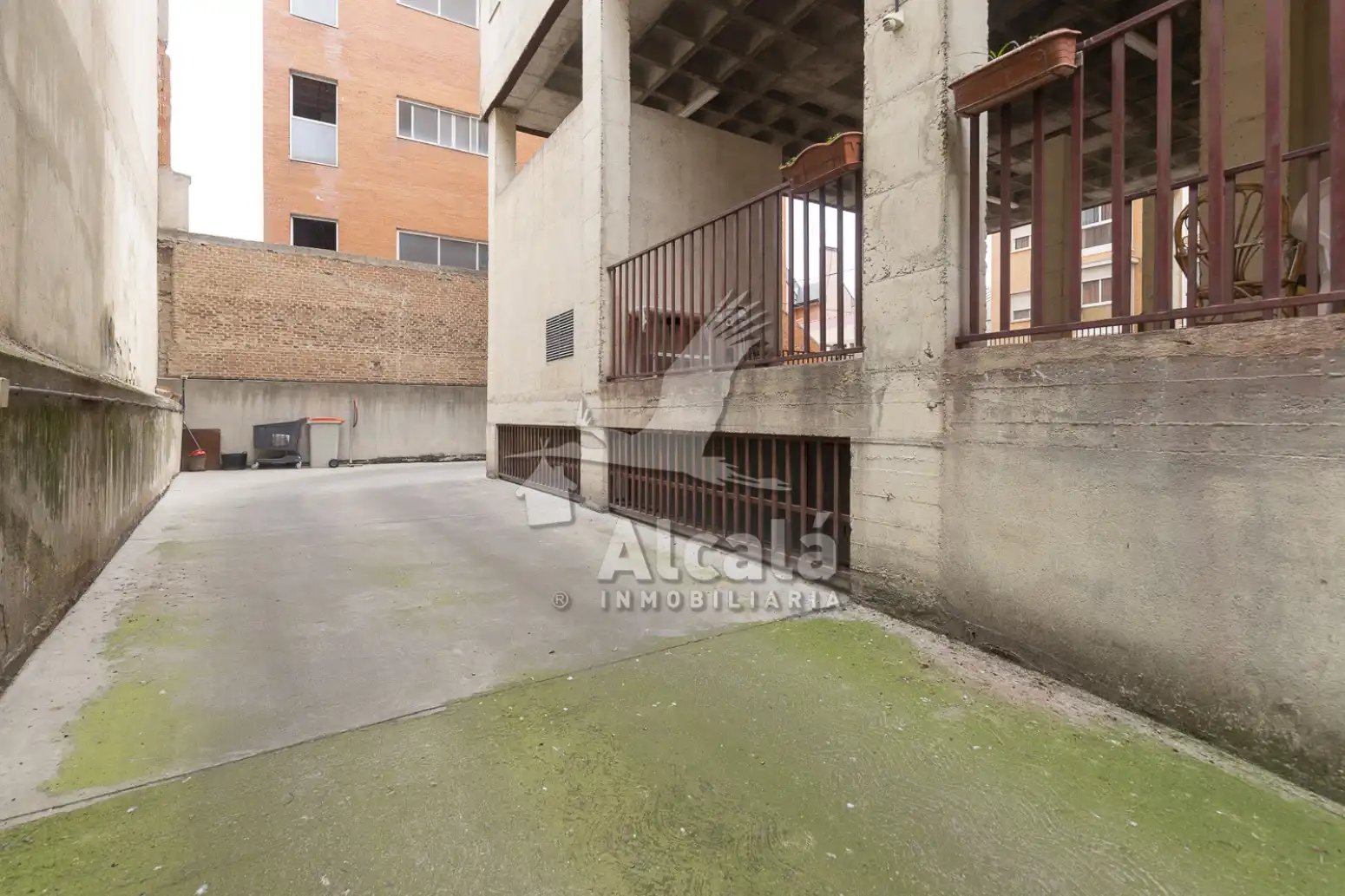 Aparcament de Garatge en venda en Madrid