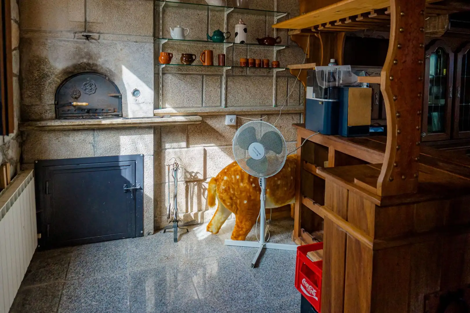 Cuina de Casa o xalet en venda en Villagatón amb Aire condicionat, Calefacció i Jardí privat