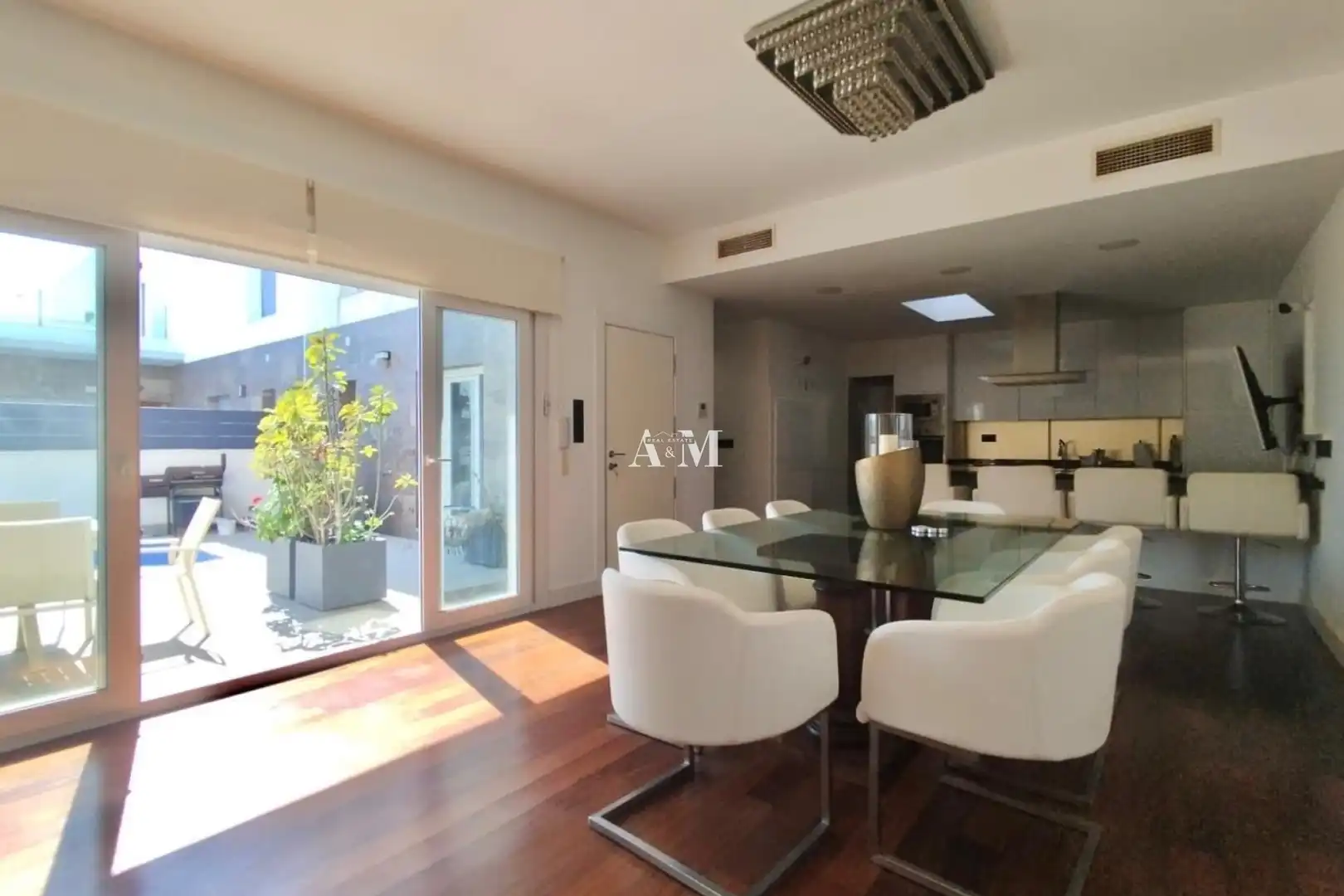 Comedor de Casa o chalet de alquiler en Daya Vieja con Aire acondicionado, Calefacción y Jardín privado
