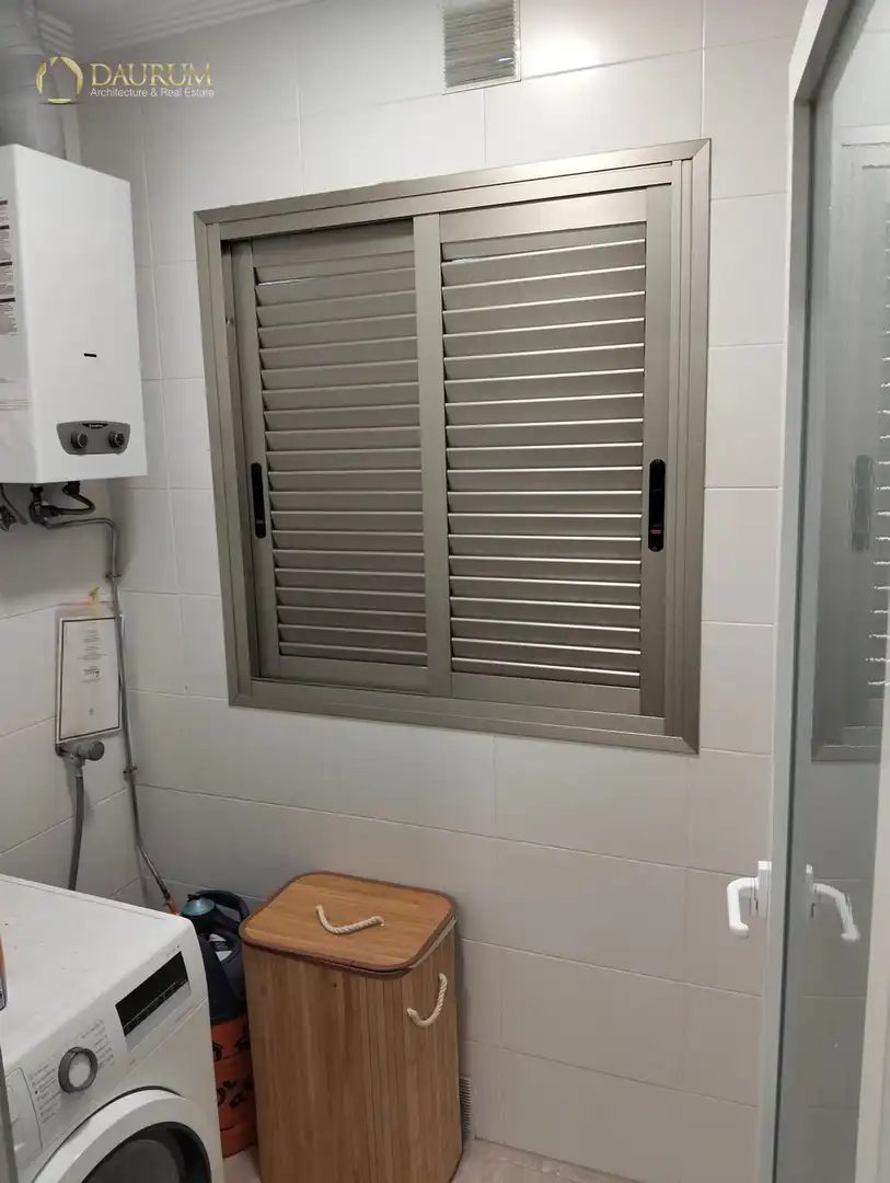 Baño de Piso en venta en Elche / Elx con Aire acondicionado, Calefacción y Terraza