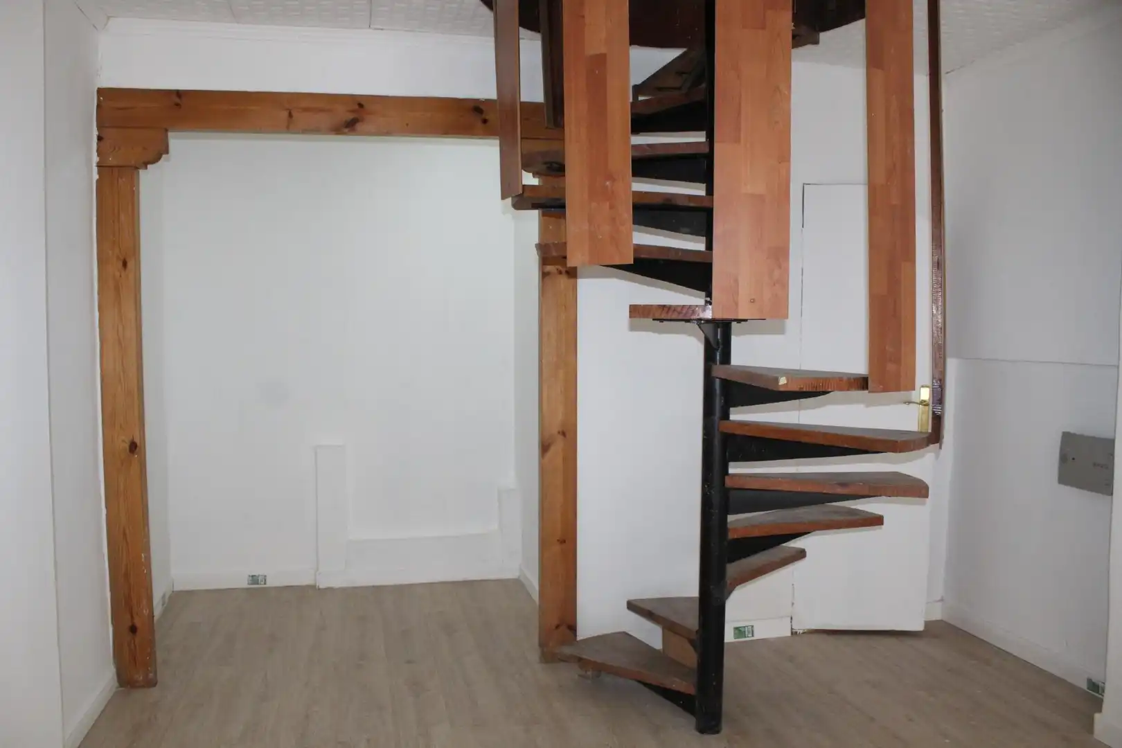 Business premises to rent in Centro - Mendibil - Santiago, imagen 4