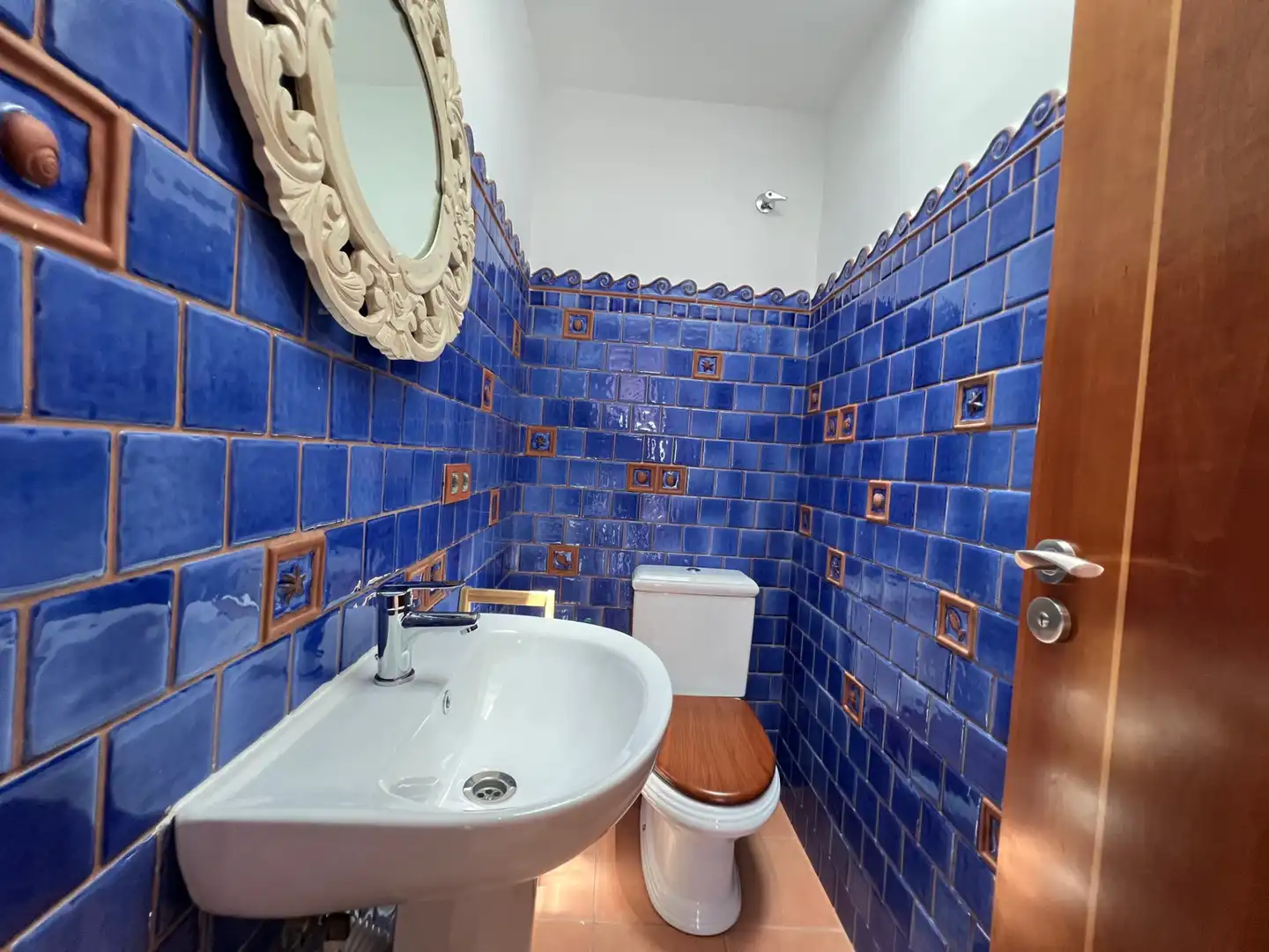 Baño de Ático en venta en Torrox con Terraza, Amueblado y Horno