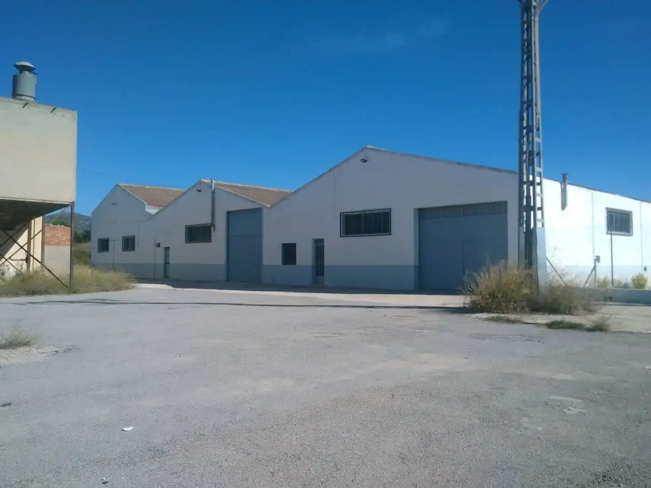 Nave industrial en venta en 3