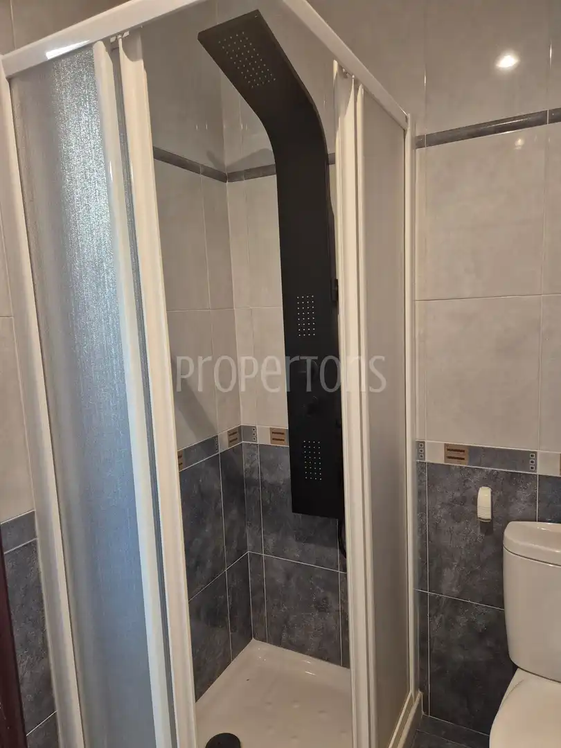 Baño de Oficina de alquiler en Loiu
