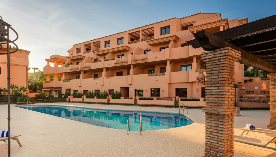 Foto 1 de Piso en venta en El Paraíso, Málaga
