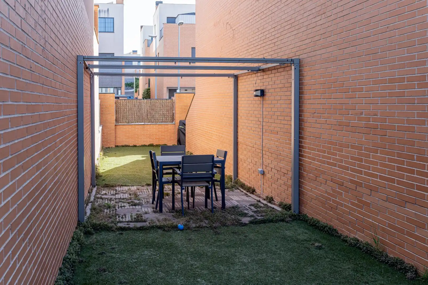 Terraza de Casa adosada en venta en Valdemoro con Aire acondicionado, Calefacción y Jardín privado
