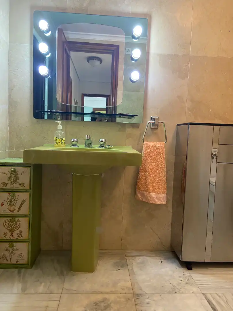Bathroom of Flat for rent in Benidorm  with Heating, Parquet flooring and Terrace