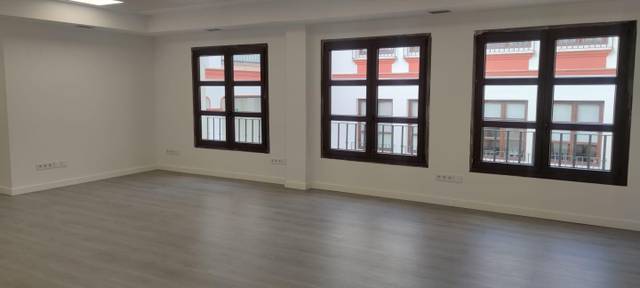 Oficina en Alquiler en Alfalfa - Santa Cruz