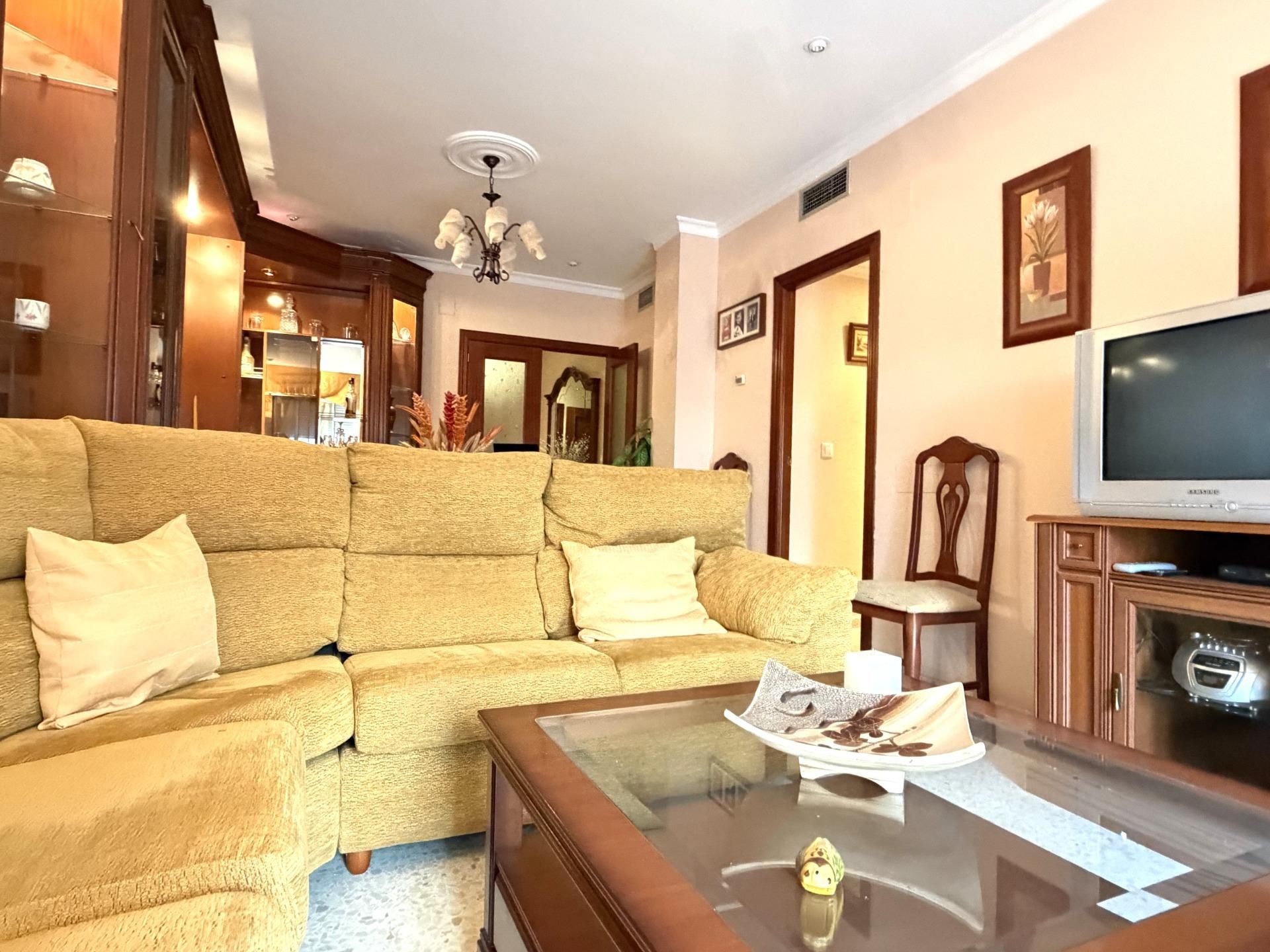 Sala de estar de Piso en venta en Don Benito con Aire acondicionado, Amueblado y Balcón