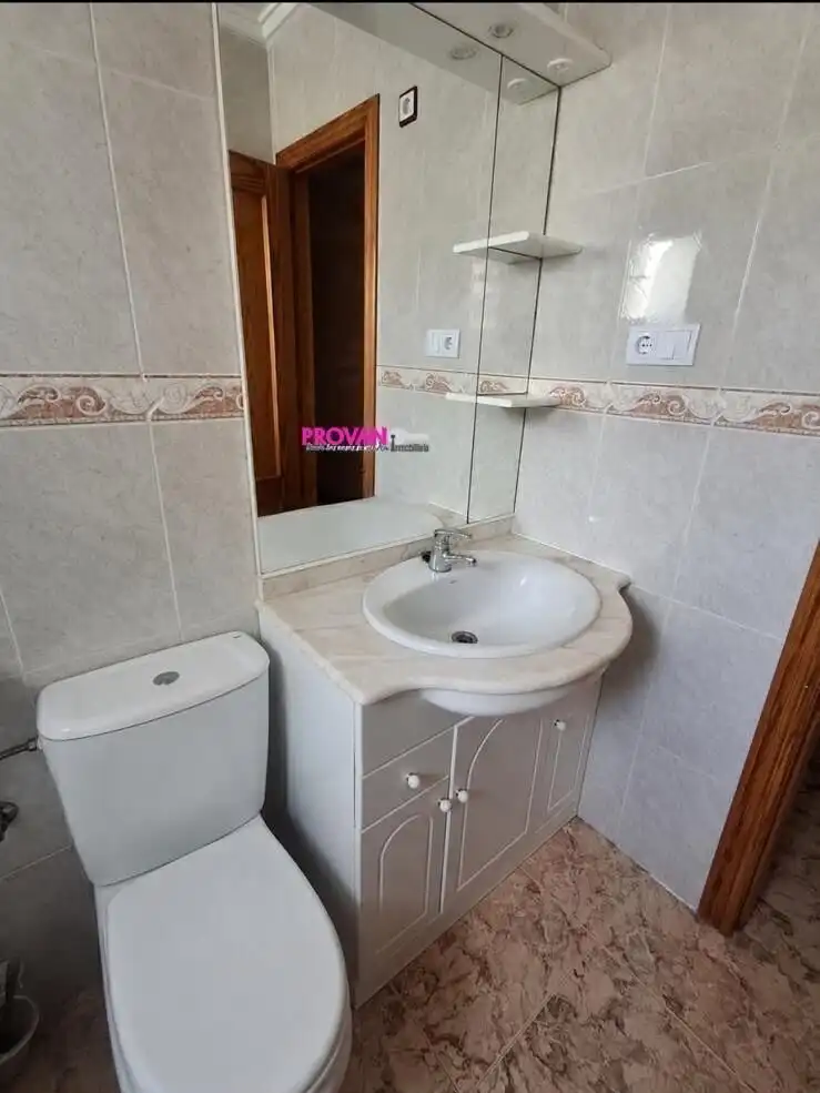 Bany de Casa o xalet en venda en Orihuela amb Terrassa, Traster i Piscina