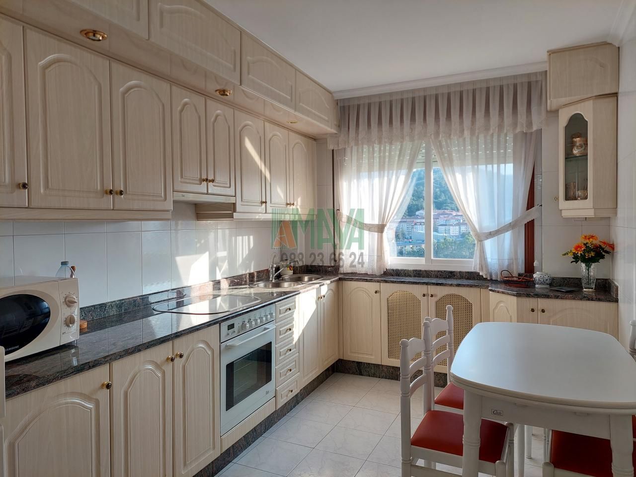 Kitchen of Apartment to rent in Ourense Capital   with Heating, Parquet flooring and Furnished