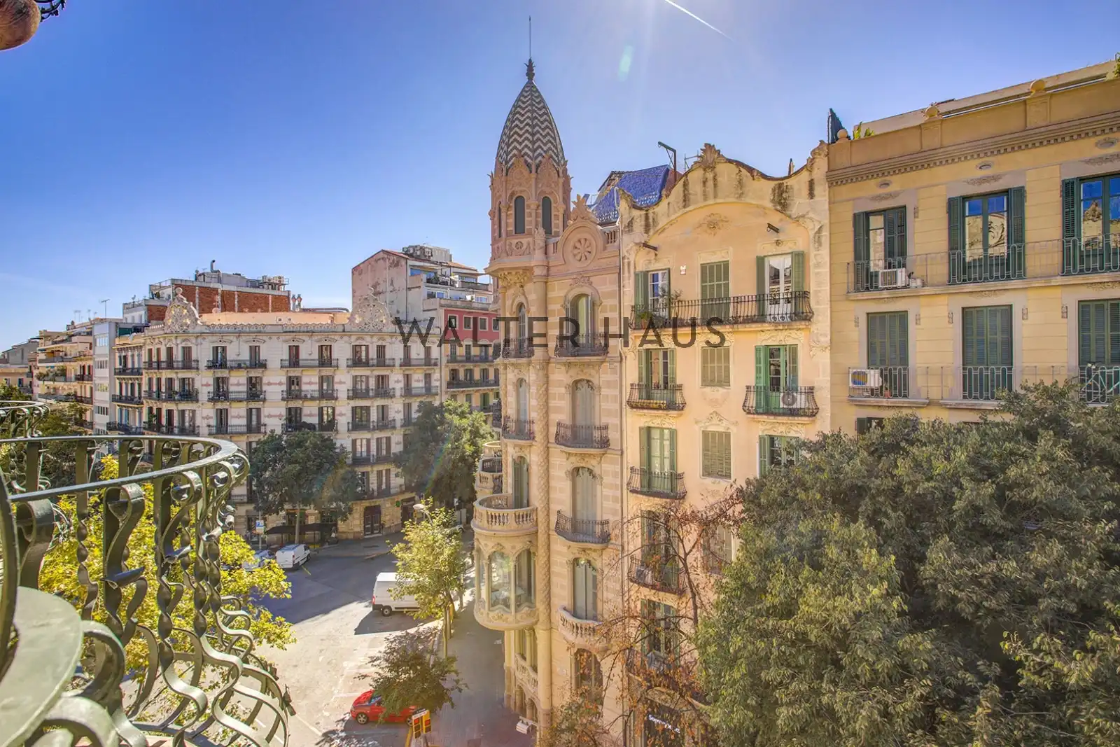 Wohnung mit Balkon zum Verkauf in Carrer d'Enric Granados, imagen 3