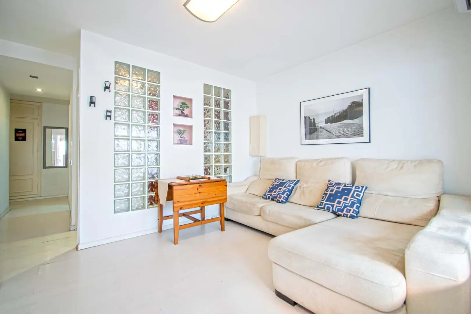 Wohnzimmer von Erdgeschoss zum Verkauf in Sevilla mit Klimaanlage, Terrasse und Möbliert