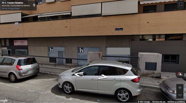 Local comercial en Venta en Calle Fuente Cisneros, 60 en Parque Oeste - Fuente Cisneros