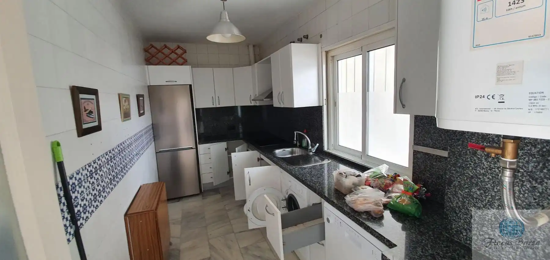 Küche von Dachboden zum Verkauf in Fuengirola mit Terrasse und Gemeinschaftspool