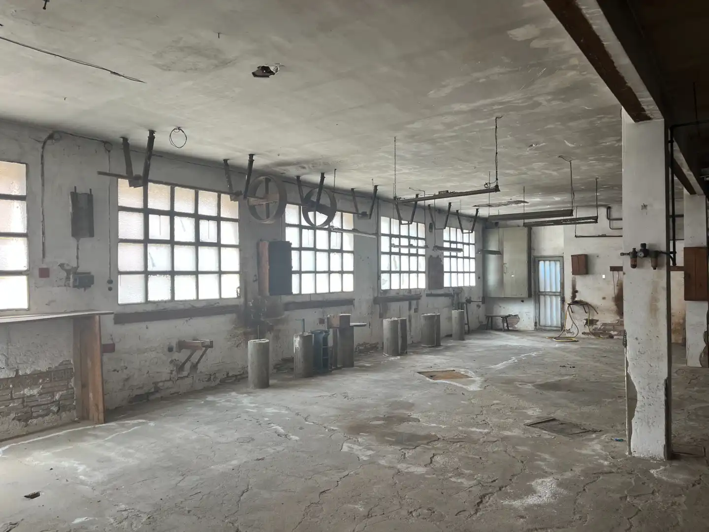 Industrial building with lift for sale in Carrer Joan Serras, imagen 18